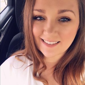 Meet your Posher, Hailey